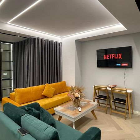 Luxury One Bedroom Apartment Tiranë Ngoại thất bức ảnh